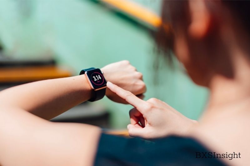 9 Tips to Safely Use Fitness Trackers