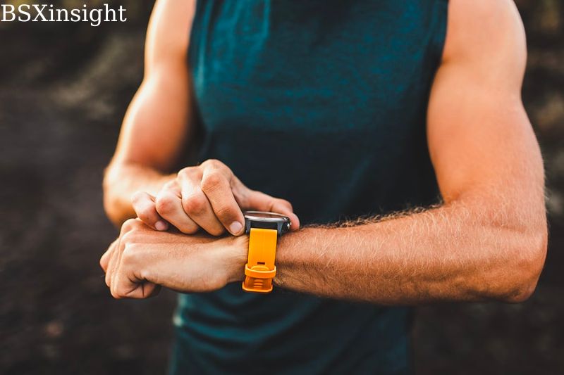 How Does A Wearable Fitness Tracker Help an Individual