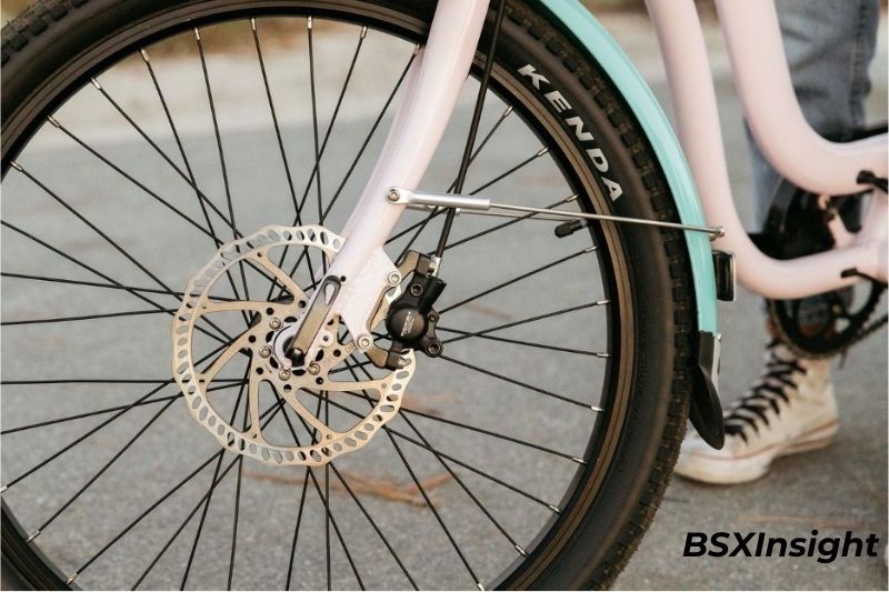 What's the difference between rim and disc brakes